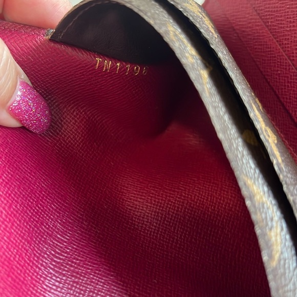 COPY - Louis Vuitton Josephine Monogram Wallet - Picture 7 of 11